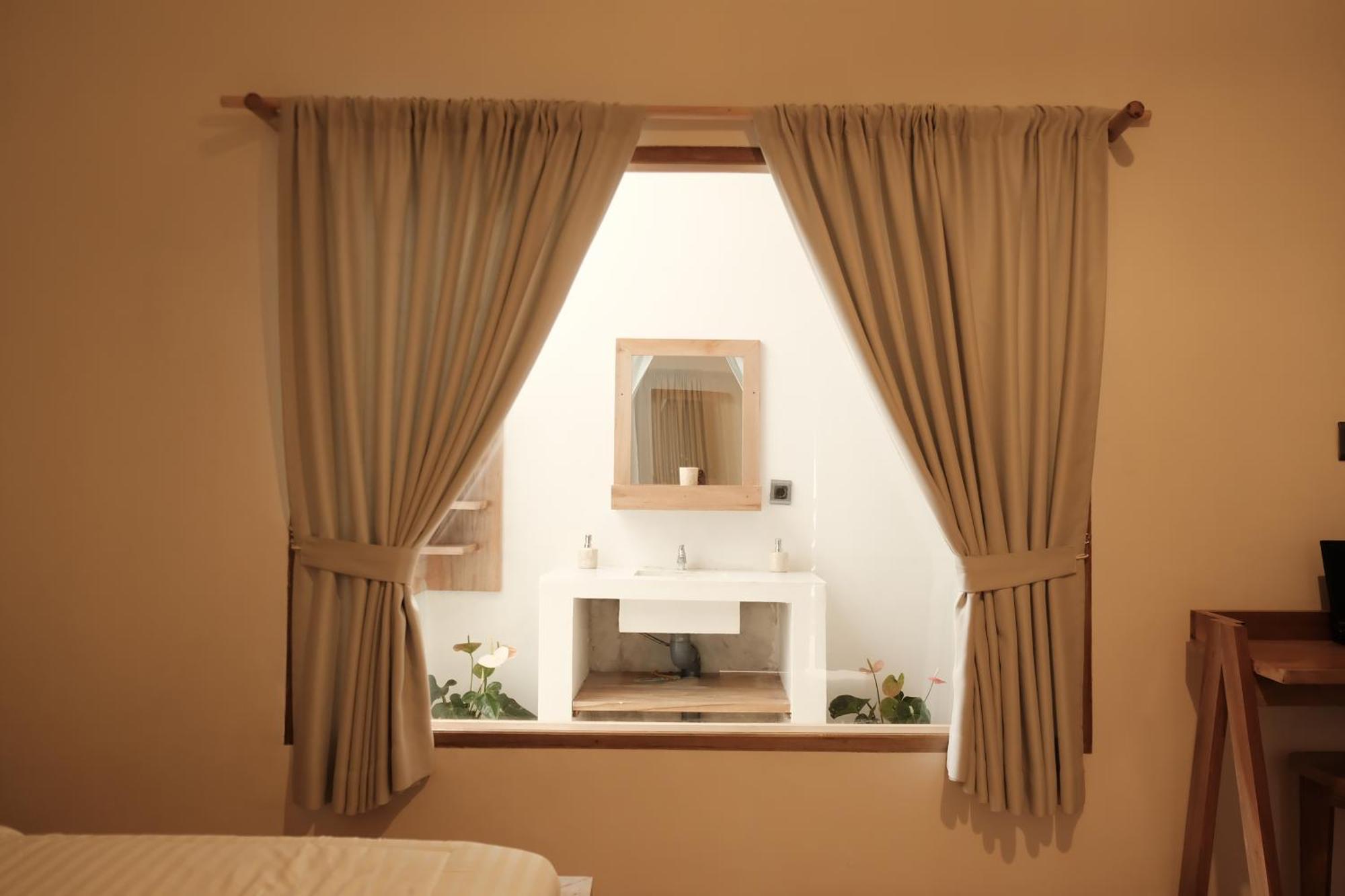 Alora House Lombok Tete Batu Hotel เตเตบาตู ภายนอก รูปภาพ